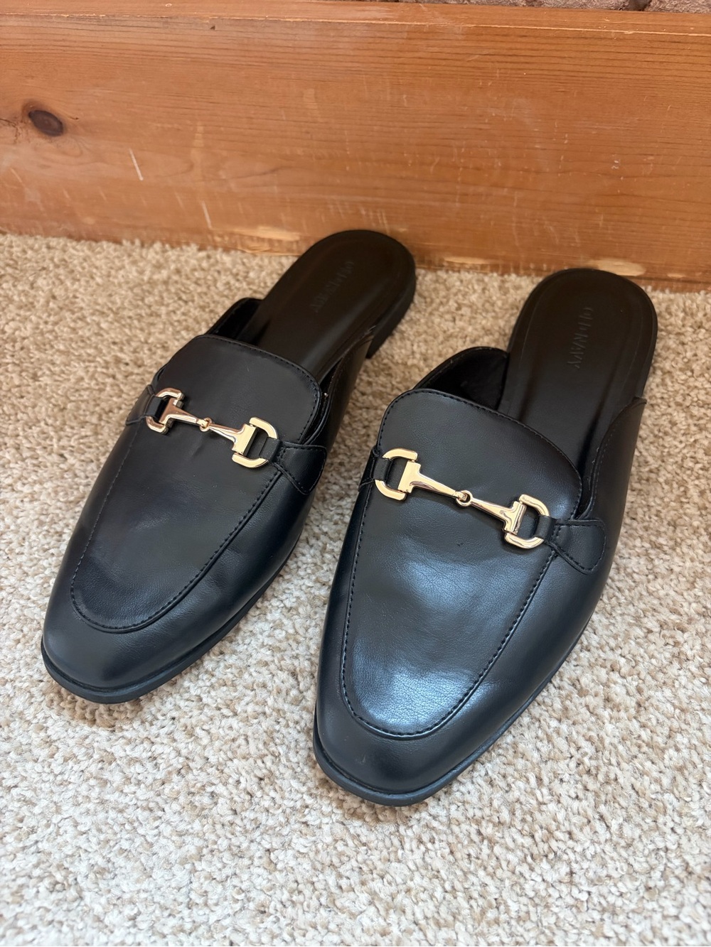 Black Leather Women’s Slip-On Mules/Loafers